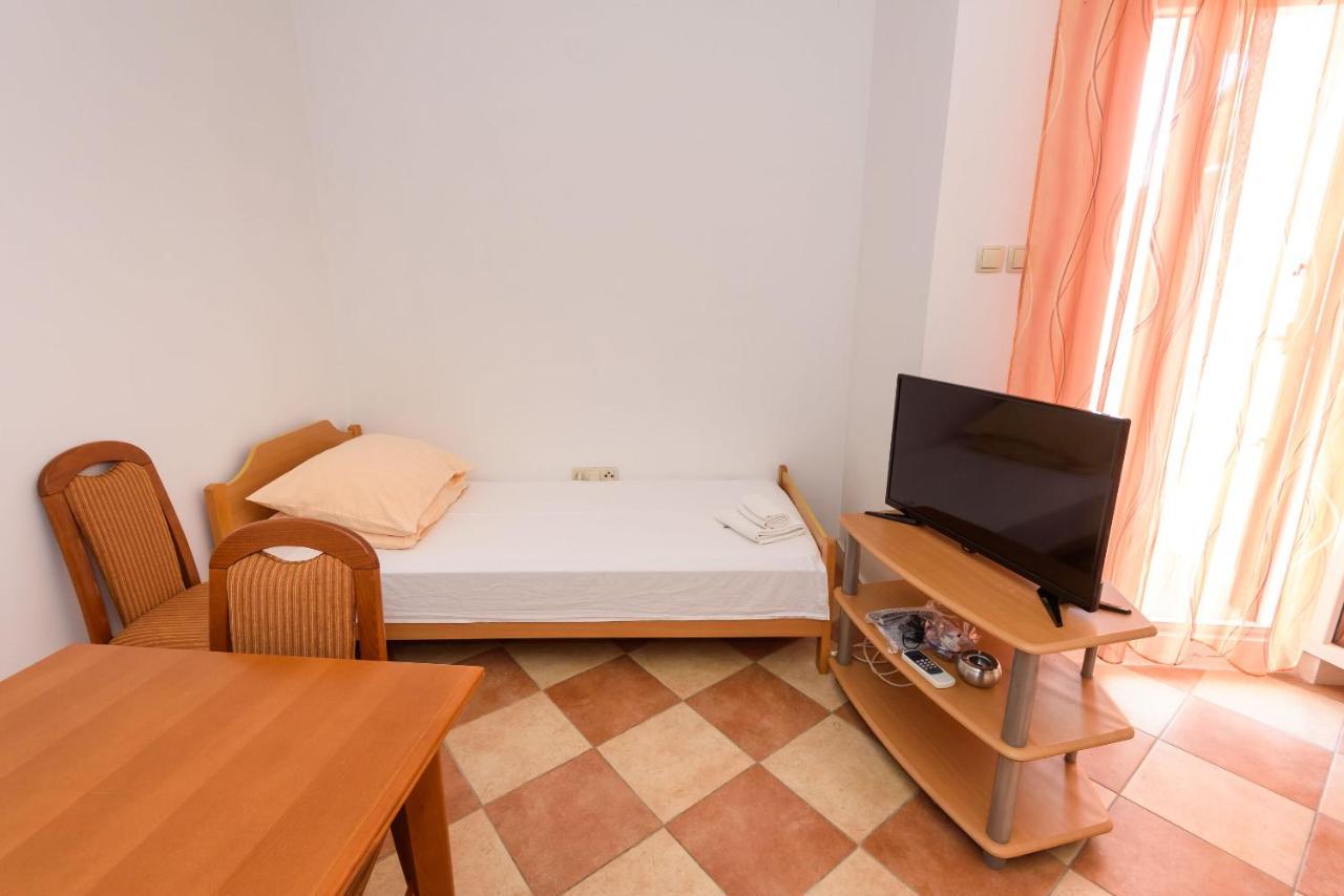 Apartments Zdravko Klek Dış mekan fotoğraf